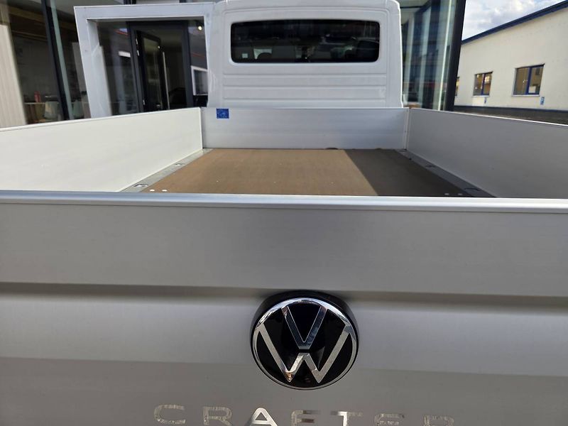 Volkswagen Crafter 35 L4 2.0 TDi 130 kW valník 7m - fotka 7 z 31