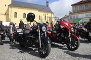 V Příbrami se sjela historická auta a motorky v rámci tradiční akce Česká Route 66.