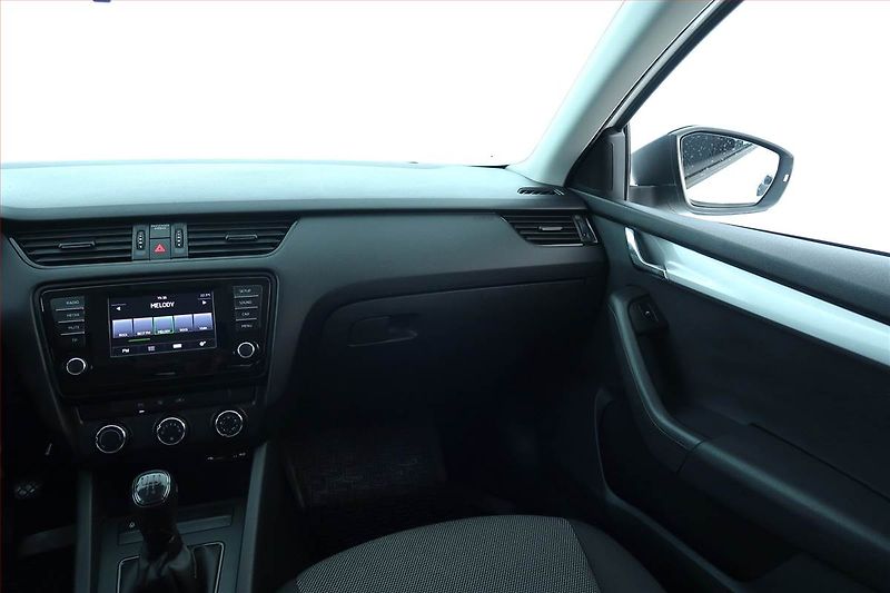 Škoda Octavia (2014) 1.2 TSI, Serv.kniha, Tempomat - fotka 8 z 17