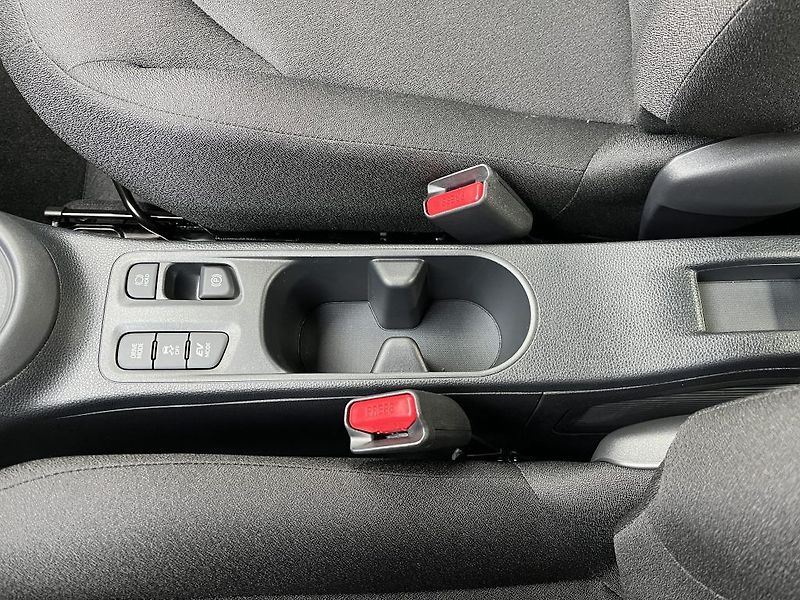 Toyota Aygo 1.5L HEV Comfort - fotka 21 z 26