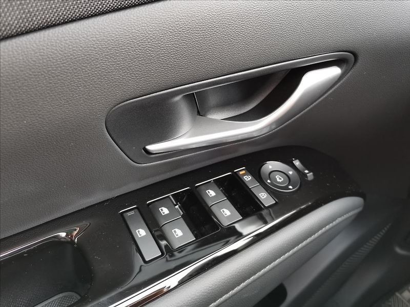 Hyundai Tucson 1,6 T-GDI STYLE - fotka 12 z 16