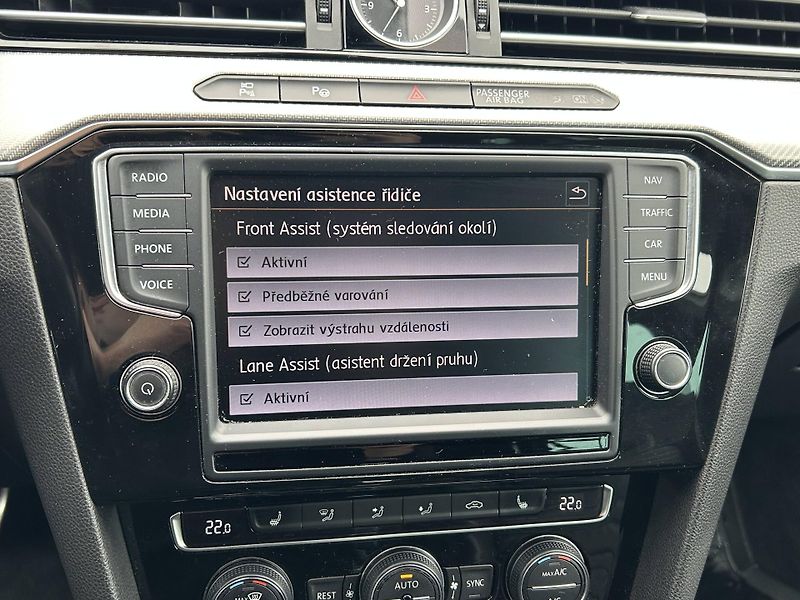 Volkswagen Passat Highline R-line DSG 4MOTION 2, - fotka 18 z 28
