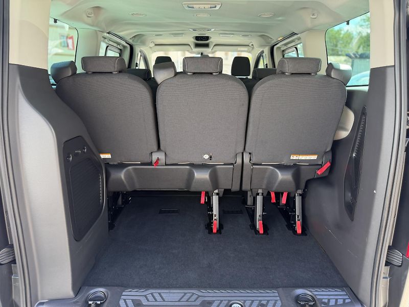 Ford Tourneo Custom 8 míst, TAŽNÉ, SERVIS FORD - fotka 8 z 15