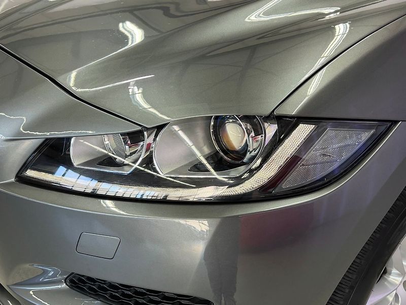 Jaguar F-Pace 2.0d AWD A/T PRESTIGE, WEBASTO - fotka 7 z 25