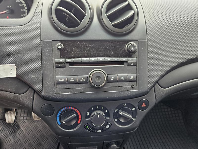 Chevrolet Aveo (2008) 1.2 53KW, MOŽNÉ SPLÁTKY  - fotka 12 z 18