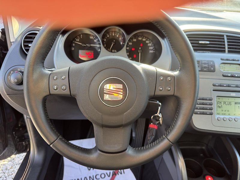 Seat Altea XL,1.4TSi,rezervace - fotka 17 z 43