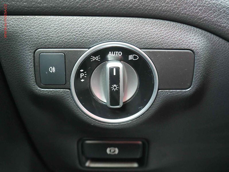 Mercedes-Benz GLA (2014) 2.2CDi 4Mat, 2.maj,ČR - fotka 21 z 22