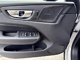 Volvo XC60 B5 AWD PLUS DARK /ventil. sed. - náhled 13