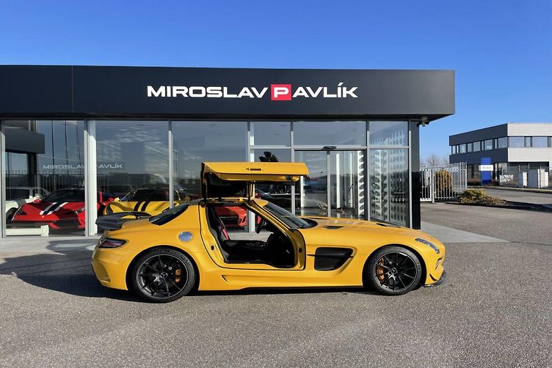 Mercedes-Benz SLS AMG BLACK SERIES - fotka 3 z 20