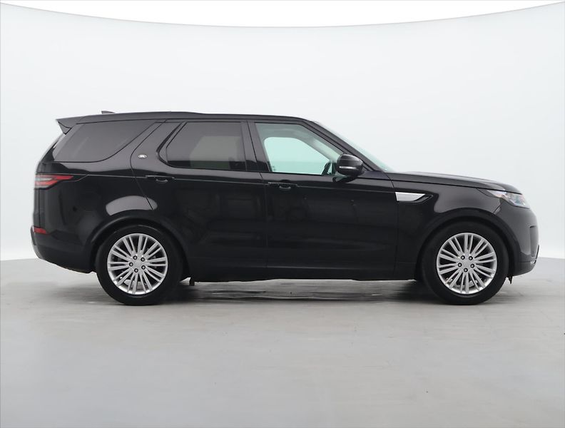 Land Rover Discovery 3,0 Td6 HSE Aut. 4WD DPH - fotka 8 z 31