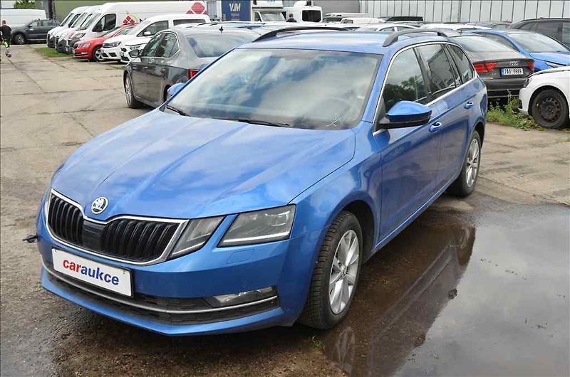 Škoda Octavia (2019) COMBI III. 1,5 D-TEC DSG - fotka 1 z 19