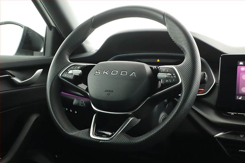 Škoda Octavia (2025) 1.5 eTSI mHEV, SPORTLINE - fotka 17 z 21