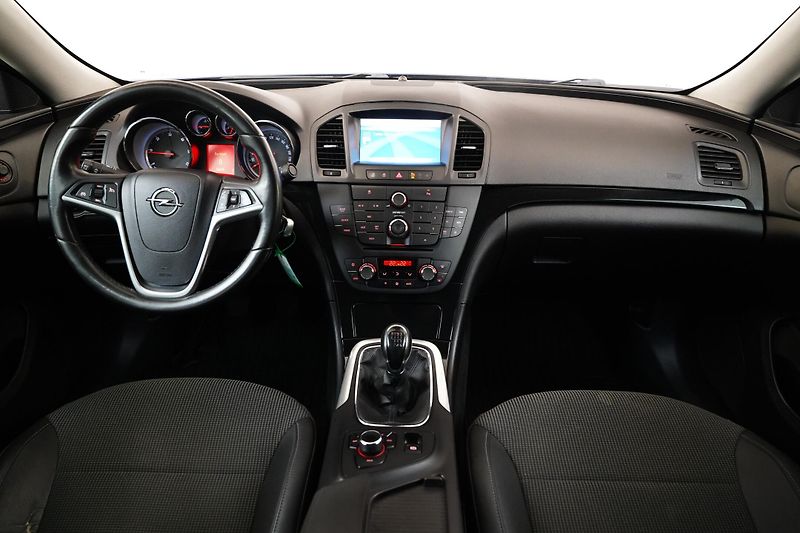 Opel Insignia - fotka 5 z 23