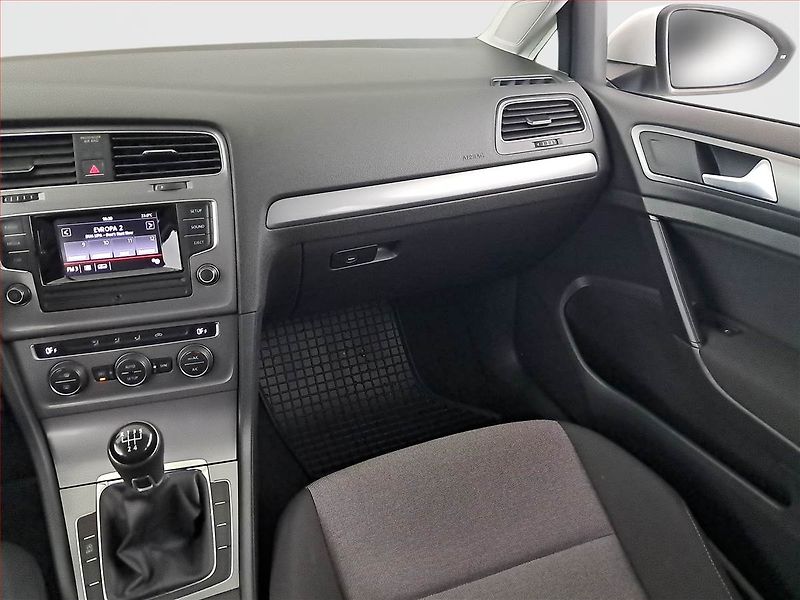 Volkswagen Golf (2014) 1.2 TSI - fotka 8 z 14
