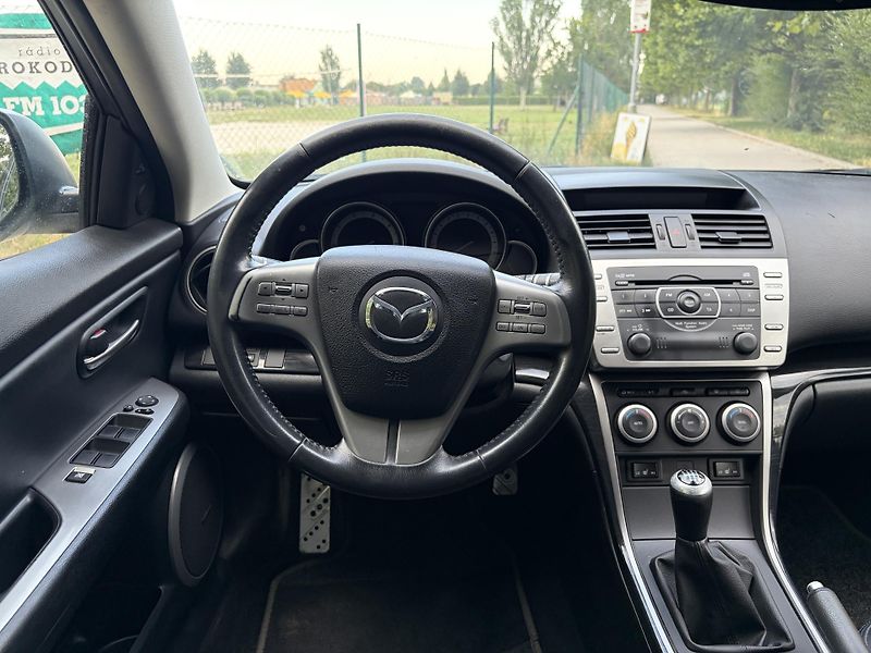 Mazda 6 2.5 Dynamic - fotka 23 z 31