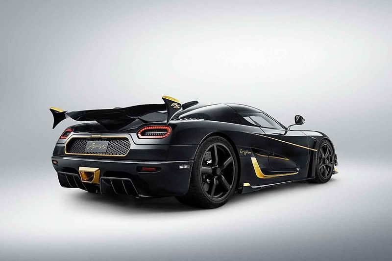 Nabouraný Koenigsegg Agera RS Gryphon.