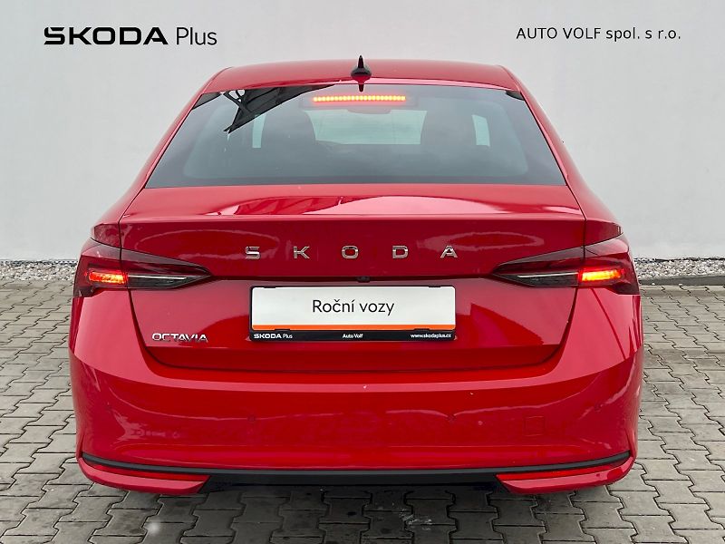 Škoda Octavia (2024) Liftback Top Selection1.5 TSI - fotka 10 z 35