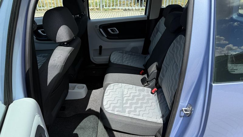 Škoda Roomster 1.4 16V*63kW*STYLE*1.MAJ*140KM - fotka 14 z 28