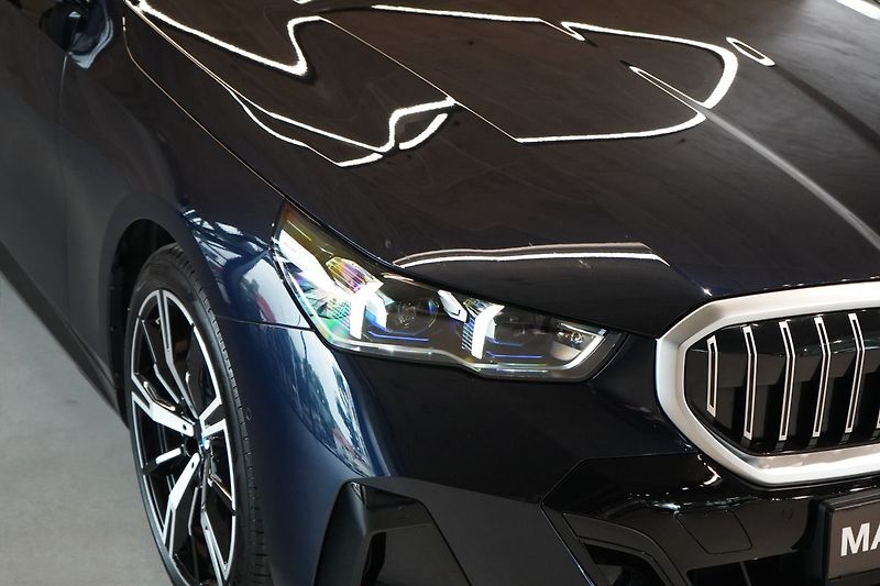 BMW Řada 5 540d xDrive Touring, Nezávislé - fotka 5 z 44