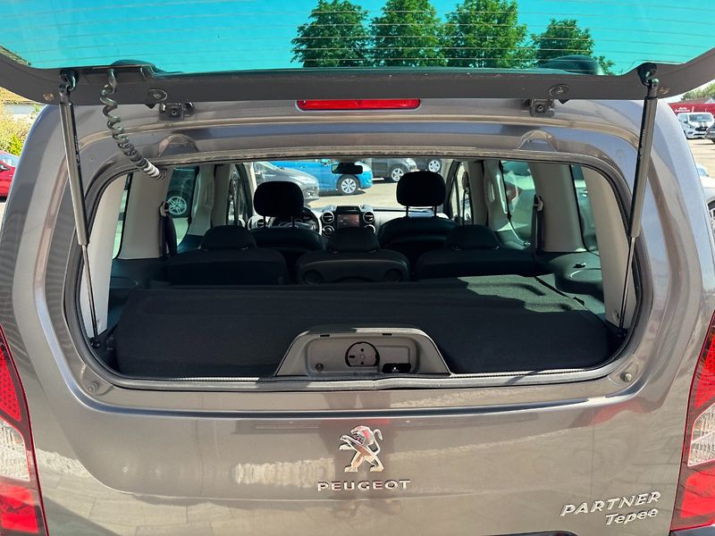 Peugeot Partner Tepee (2018) Outdoor 1.6 HDi 88kW - fotka 25 z 34