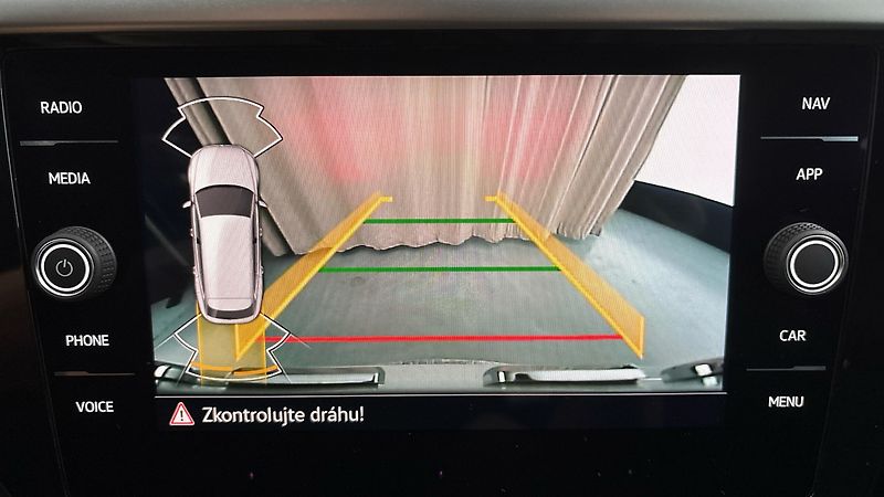 Volkswagen Arteon 2.0 TSI DSG R-Line Shooting Br - fotka 12 z 31