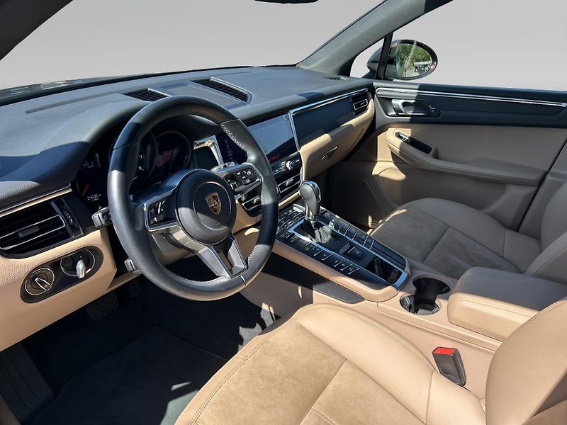 Porsche Macan 2.0 - fotka 15 z 29