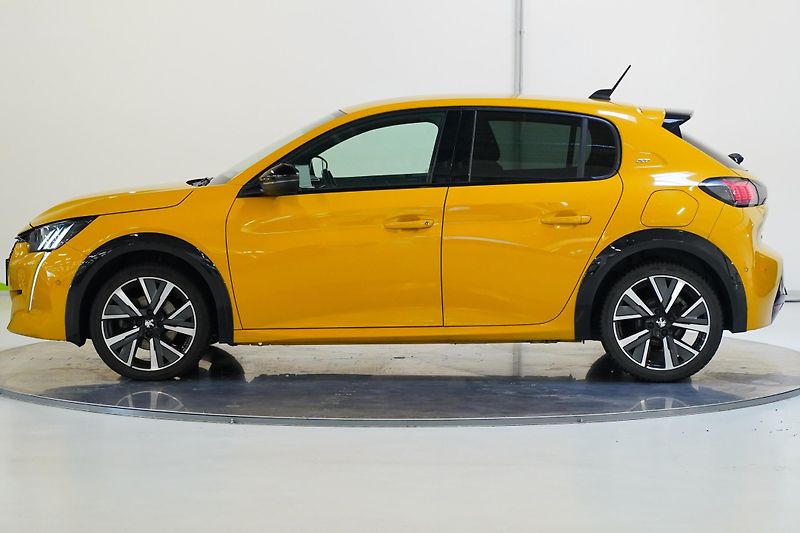 Peugeot 208 - fotka 3 z 29