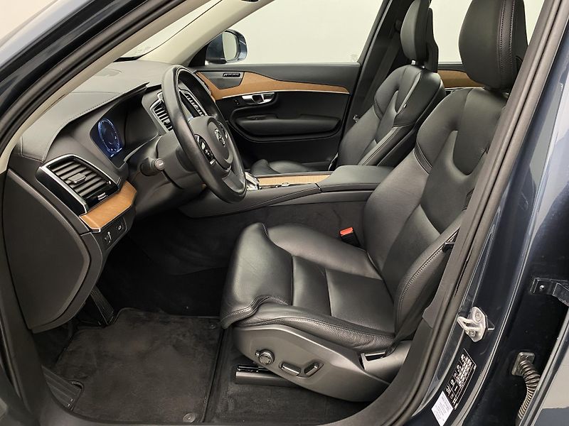 Volvo XC90 B5 AWD INSCRIPTION REZERVACE - fotka 3 z 46