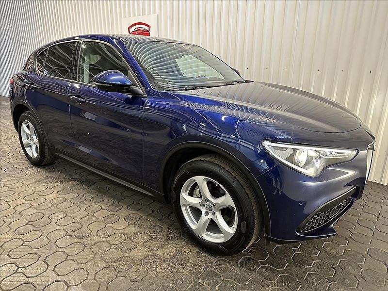 Alfa Romeo Stelvio 2.2JTDM 154kW Q4 SUPER 2XKOLA - fotka 11 z 40