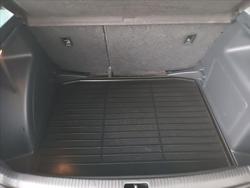 Škoda Rapid 1,0 TSI,81KW,DIGIKLIMA,TEMPOMA - fotka 19 z 36