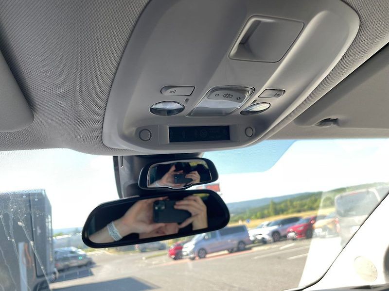 Toyota ProAce Verso 8 AT AE Family 8S - fotka 26 z 26