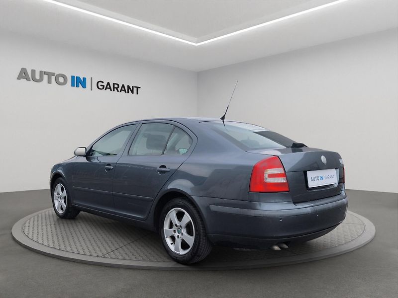 Škoda Octavia (2006) 1.9 TDi 77kW, ČR, 1. maj., Ser - fotka 7 z 22