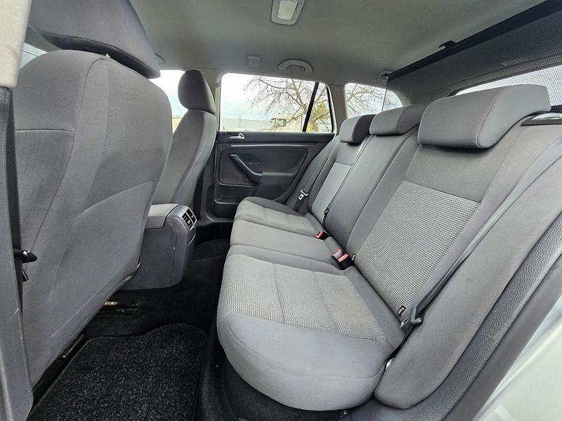 Volkswagen Golf 1.9 TDI 77kW,KLIMA,2x KOLA - fotka 30 z 38