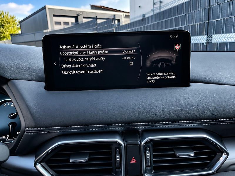 Mazda CX-5 (2021) 2.0i 121kW SKYACTIVE-G AWD - fotka 22 z 36