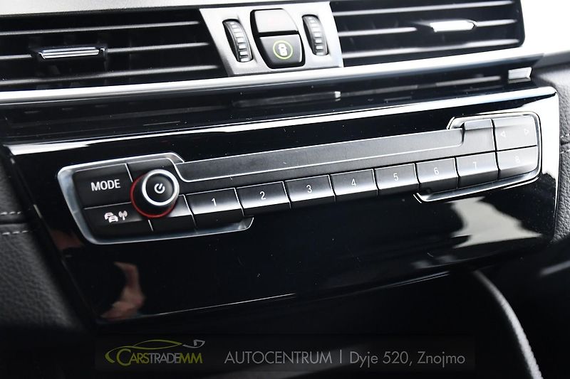 BMW Řada 2 216d GT TAŽNÉ ČR 7MÍST 1M - fotka 33 z 54