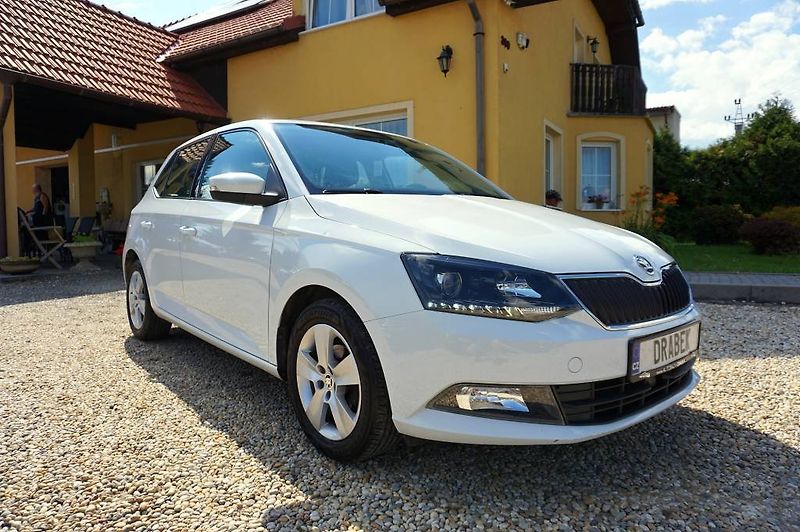Škoda Fabia (2015) AMBITION 1,2 TSI 66 kW - fotka 1 z 35