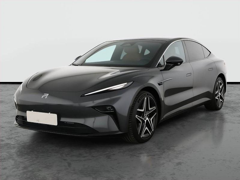 Rising Auto F7 (2025) 77 kWh RWD, SoH 100% - fotka 2 z 31