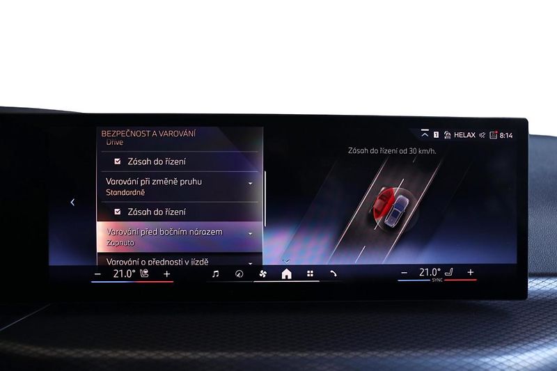 BMW Řada 3 330d xDrive Touring - fotka 16 z 28