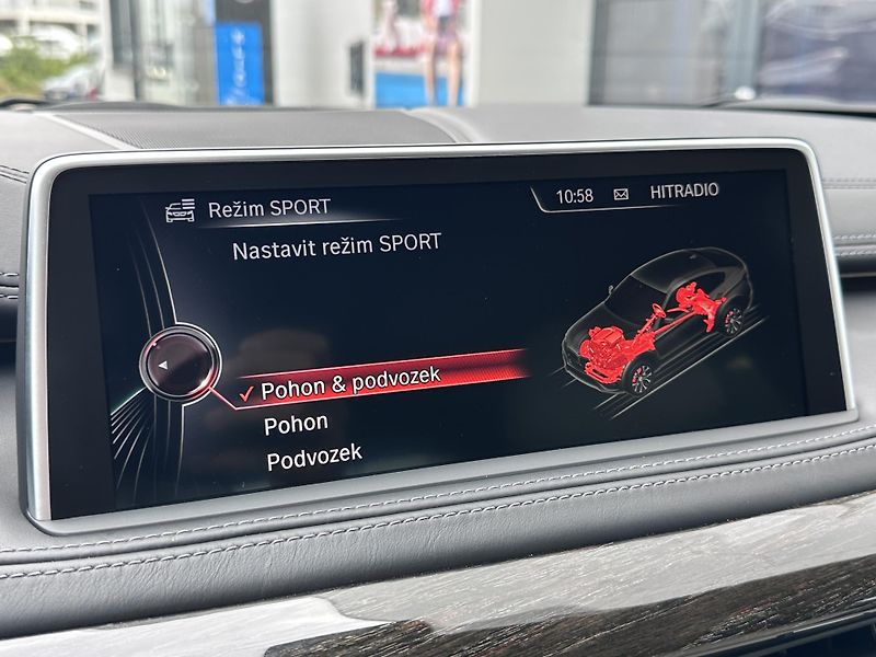 BMW X6 xDrive30d  - fotka 16 z 23