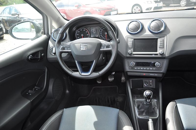 Seat Ibiza 1.2TSi 66kW KOMBI Style CONNEC - fotka 5 z 18