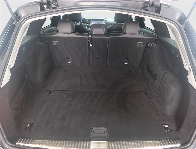 Mercedes-Benz Třídy E (2017) E 220 d, Automat, Kůže, Navi - fotka 14 z 16