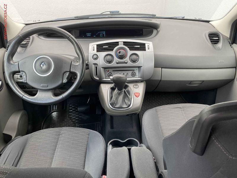 Renault Scénic (2007) 1.6 16V, ČR, AT, AC, xenon - fotka 8 z 16