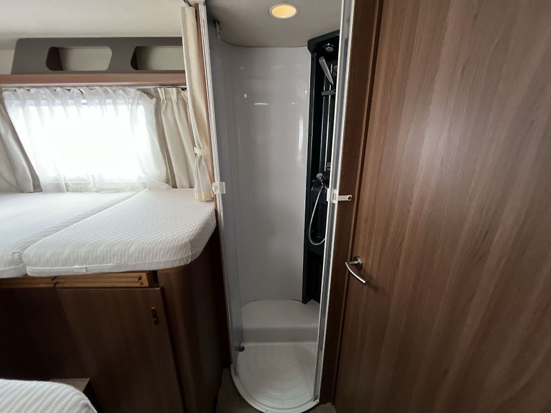 Knaus (2016) Sky I Plus 700 LEG - fotka 22 z 27