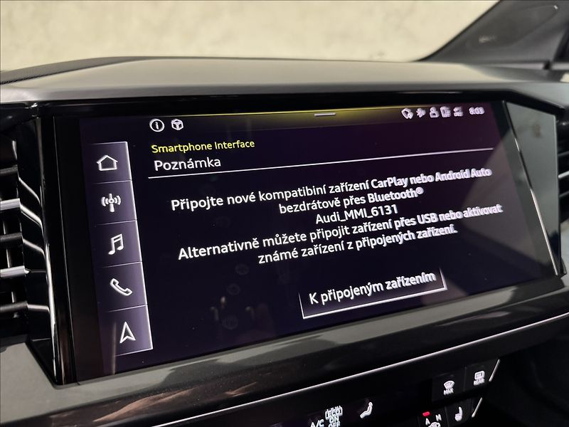 Audi Q4 e-tron 40 S-Line LED Matrix Assist - fotka 41 z 50