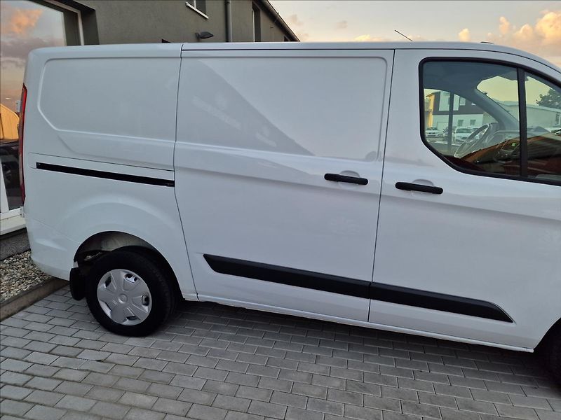 Ford Transit Custom 2.0TDCI Trend L1,ČR,1.Majitel - fotka 37 z 43