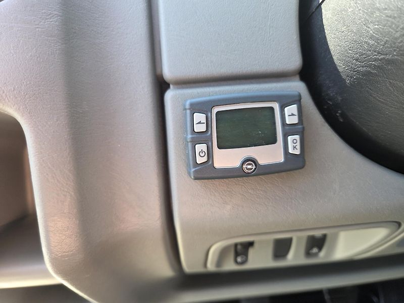 Opel Vivaro 2.0CDTI 84kw  - fotka 23 z 30