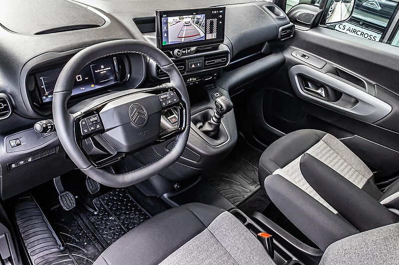 Citroën Berlingo (2026) 1,5 MAX Diesel + ZIMA+hands fr - fotka 17 z 18