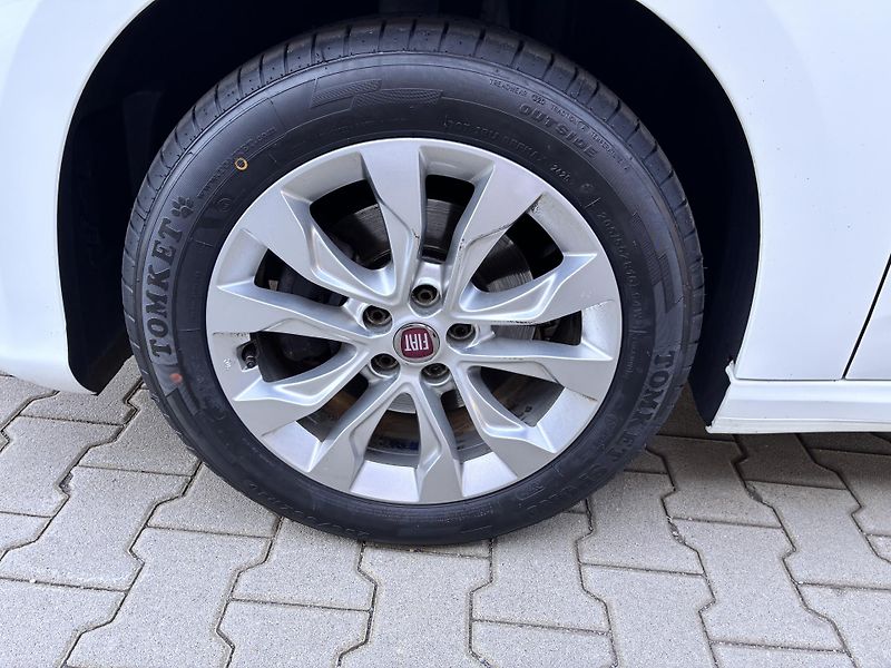 Fiat Tipo 1.4-70KW,KLIMA, REZERVACE - fotka 31 z 35