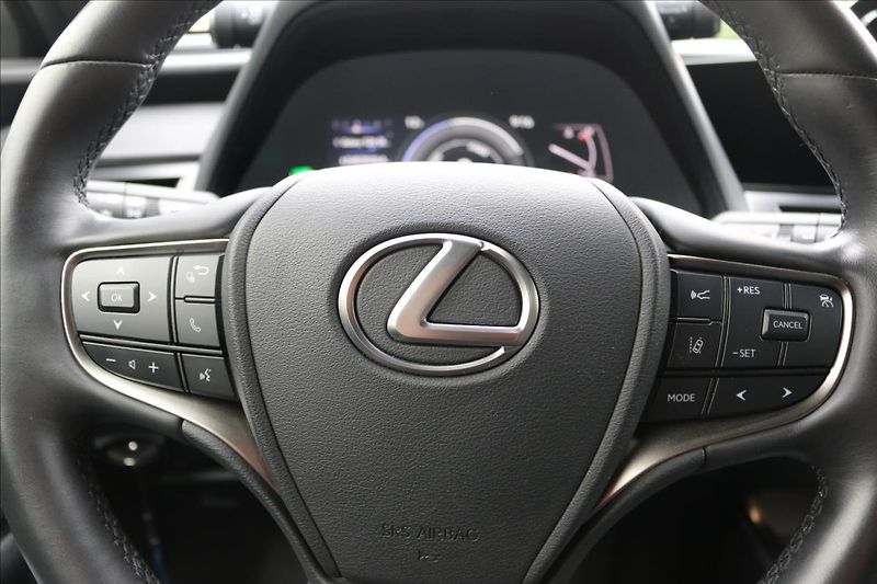 Lexus UX 250h 2,0 HEV, DSG, 1.Maj.  UX - fotka 21 z 64