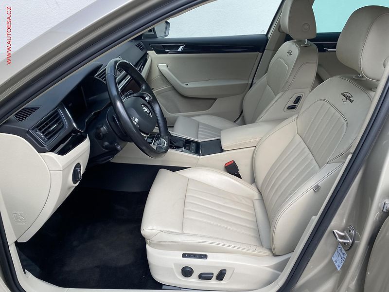 Škoda Superb (2022) 2.0 TDi, ČR, L&K, DSG, LED - fotka 9 z 20